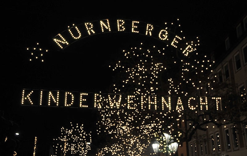 Kinderweihnacht02-nuernberg-christkindlesmarkt-smart-family-travel